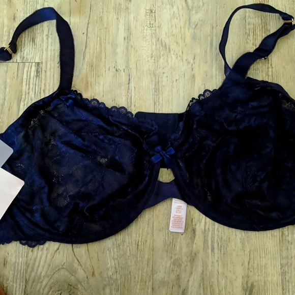 Bra - Picture 1 of 2